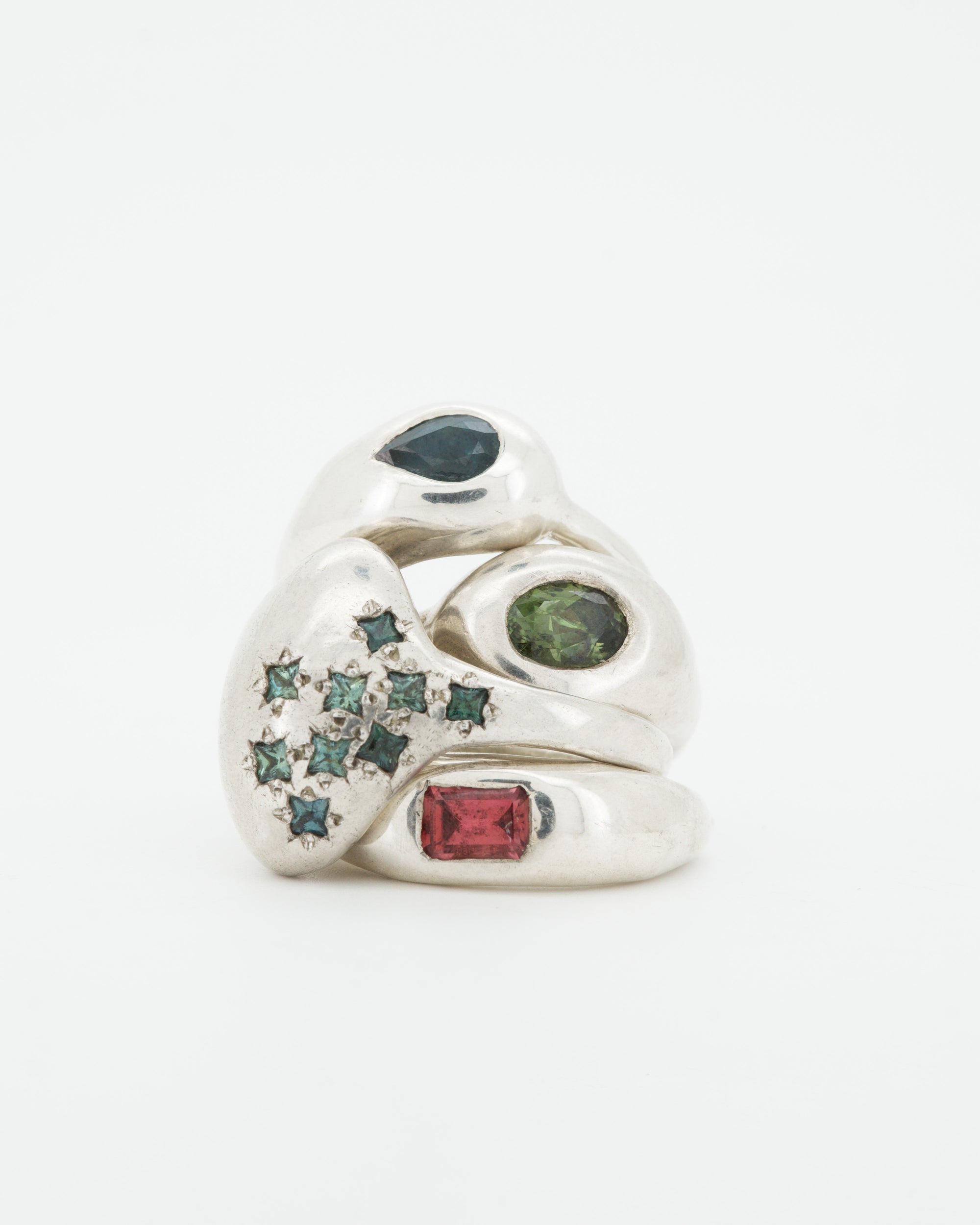 Egg - silver + sapphires