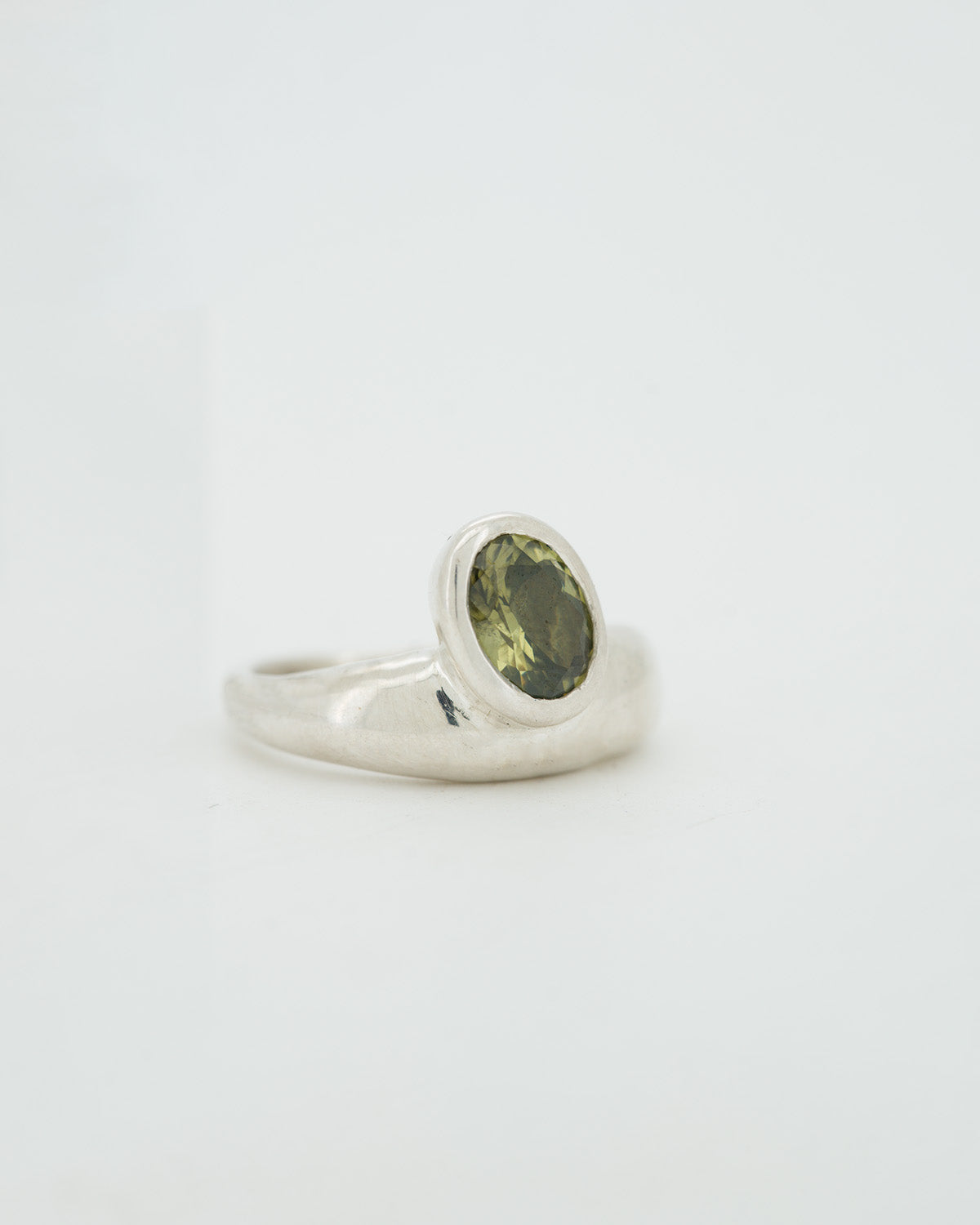 Nuque + Zircon - green