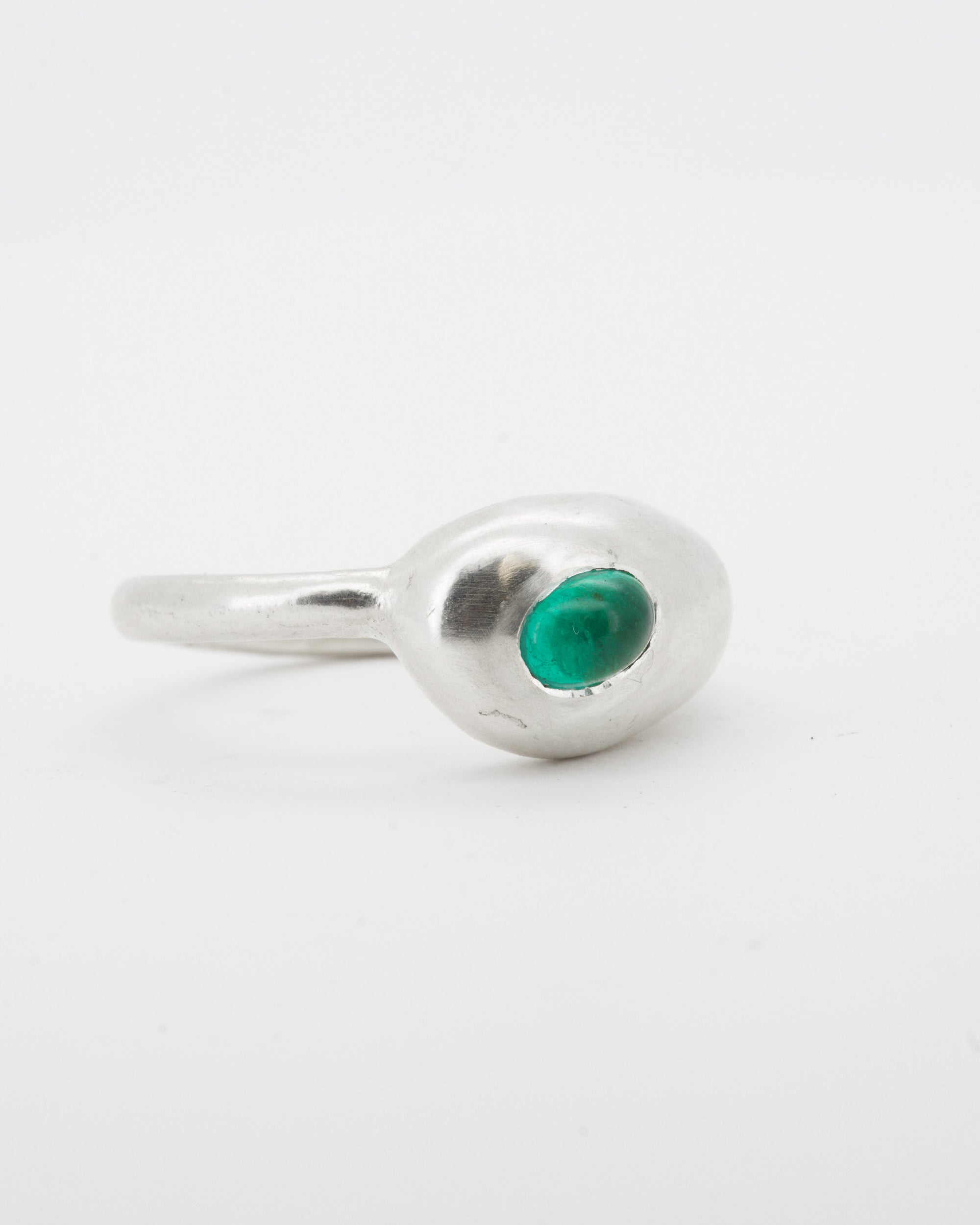 Drip Ring + emearld cabochon