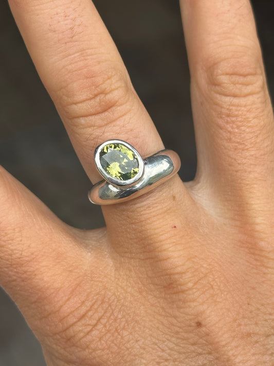 Nuque + Zircon - green