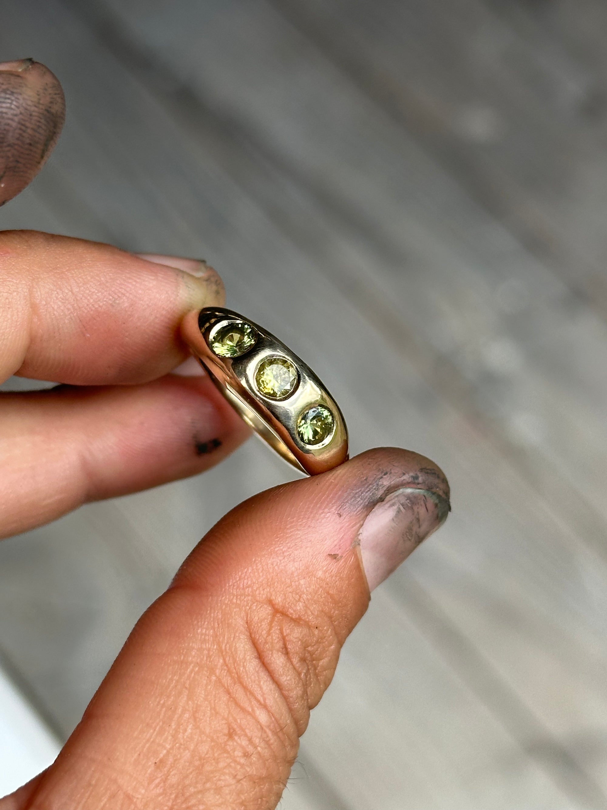9ct yellow gold Nuque + yellow sapphires