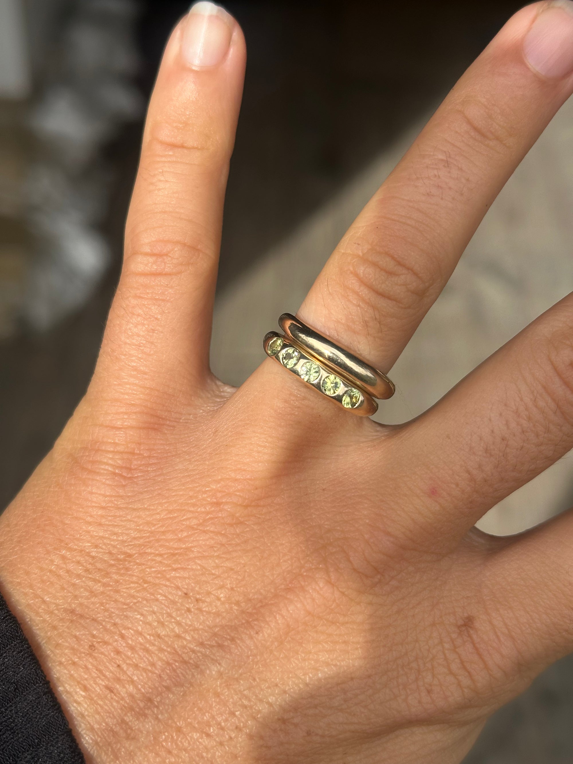 Slender Nuque + yellow sapphires