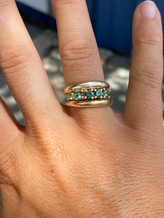 Green sapphires + 9ct yellow gold